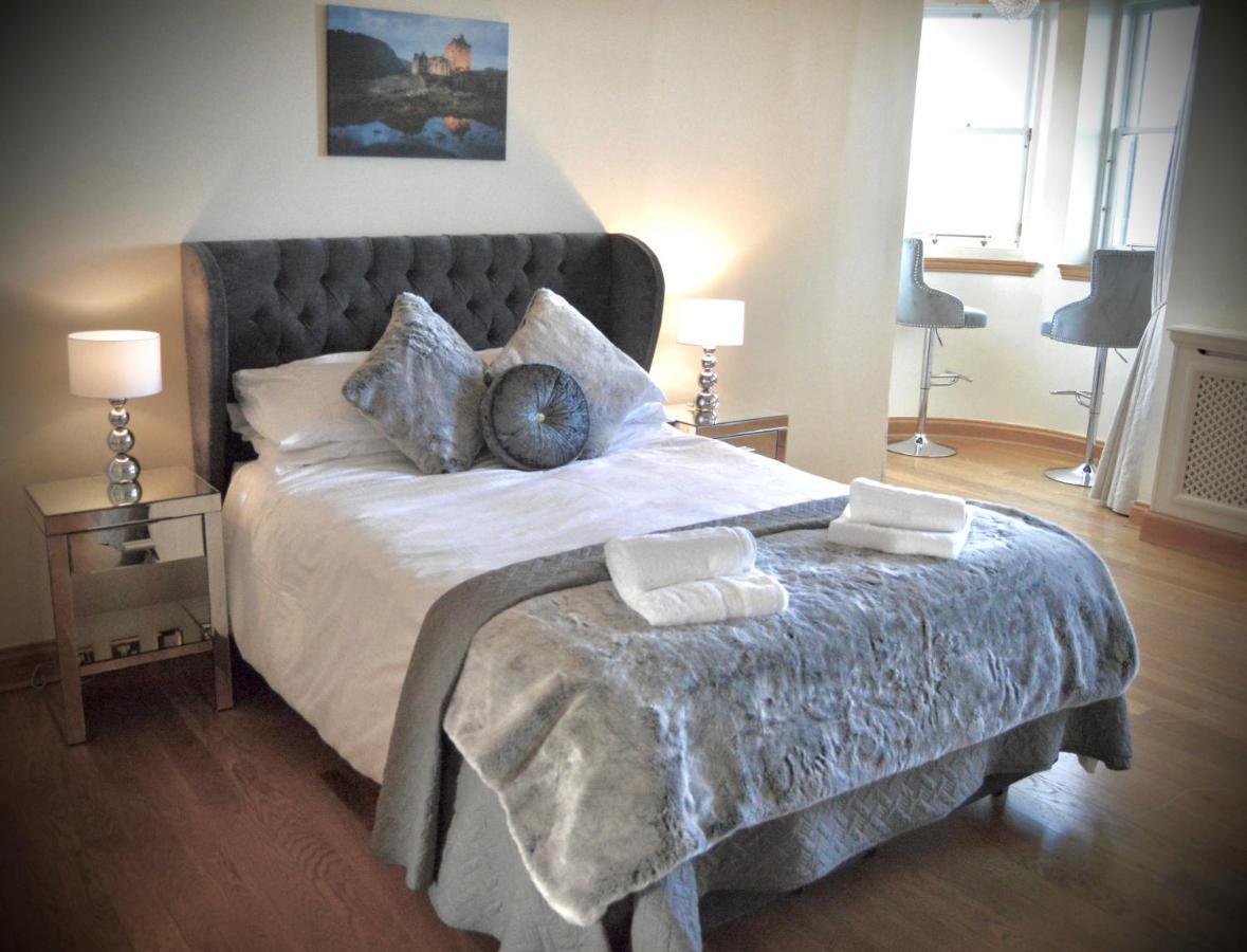 Lomond Castle Penthouse Apartment Luss Bagian luar foto